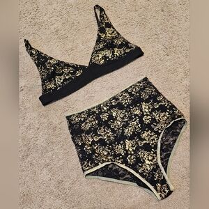 Vaunt & Sol Black & Metallic Gold Sheer Floral Lace Bra & Panty Set